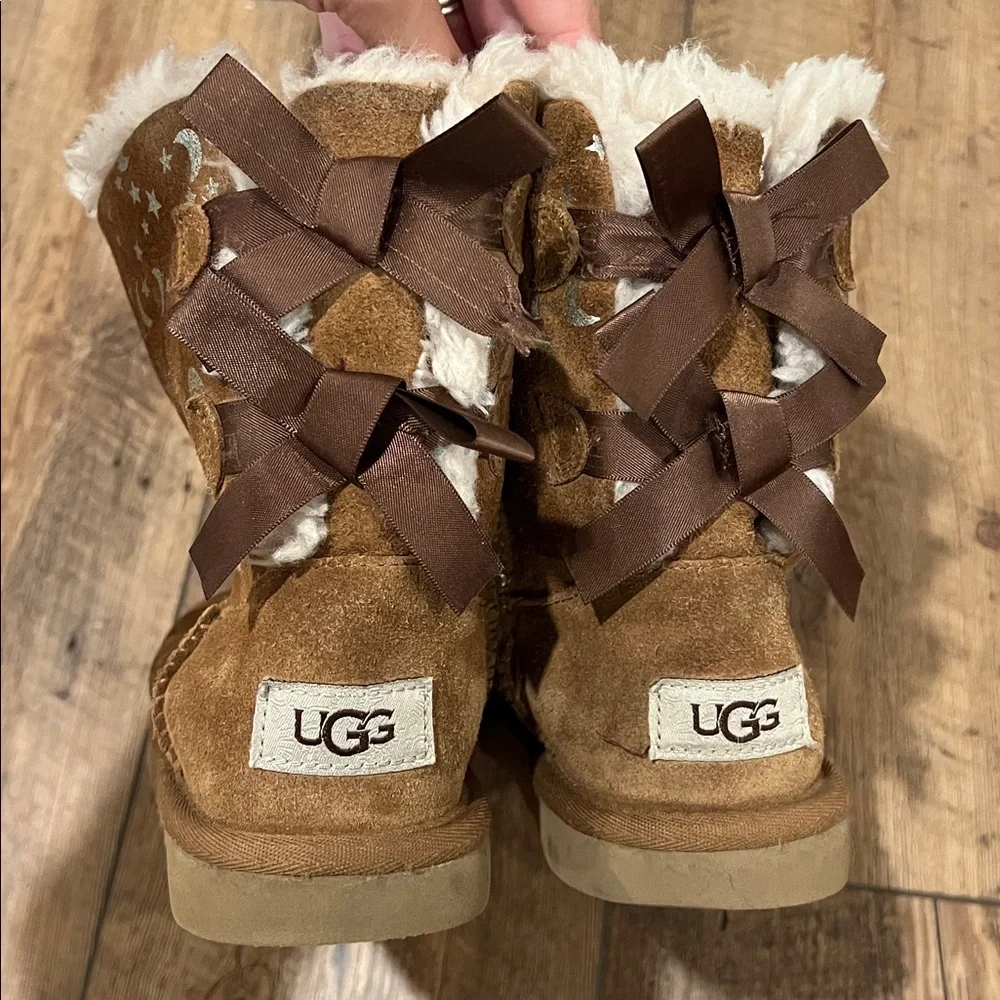 UGG Bailey Bow Moon and Stars Boot, Little Kid Size 2